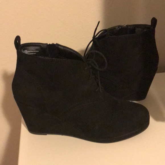 Shoes - Black ankle booties Shoes - Black ankle booties